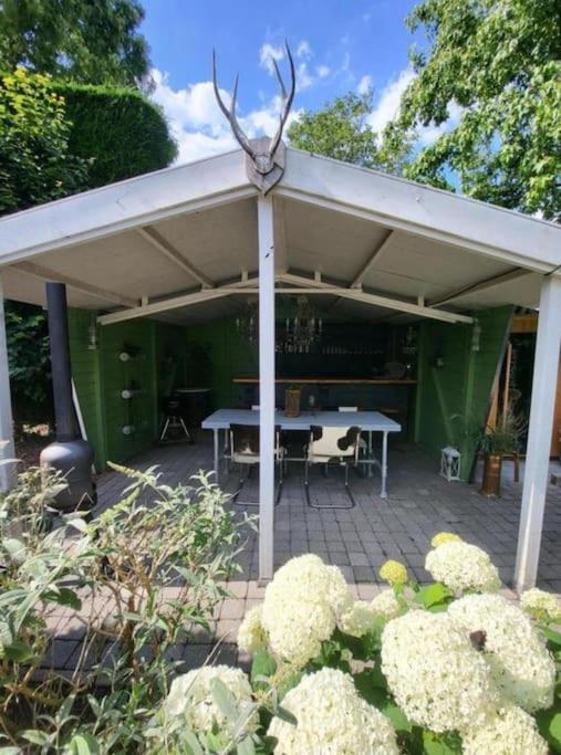 Spot Elst Vakantiehuis Eksteriør billede